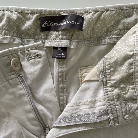 SOLD.  Eddie Bauer Women’s Cotton Shorts Pumice Size 6 - Picture 3 of 7